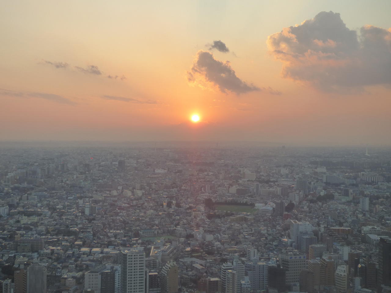 �X���[�N�ێR�̐��E