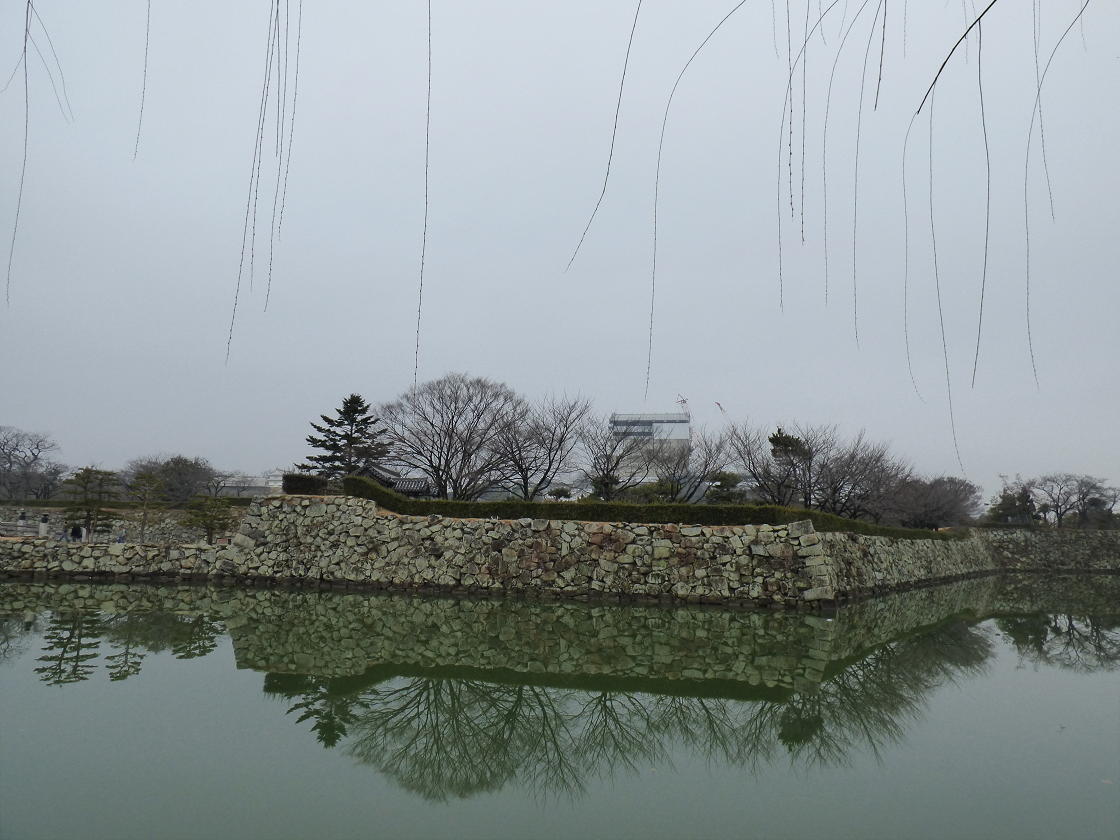 �X���[�N�ێR�̐��E