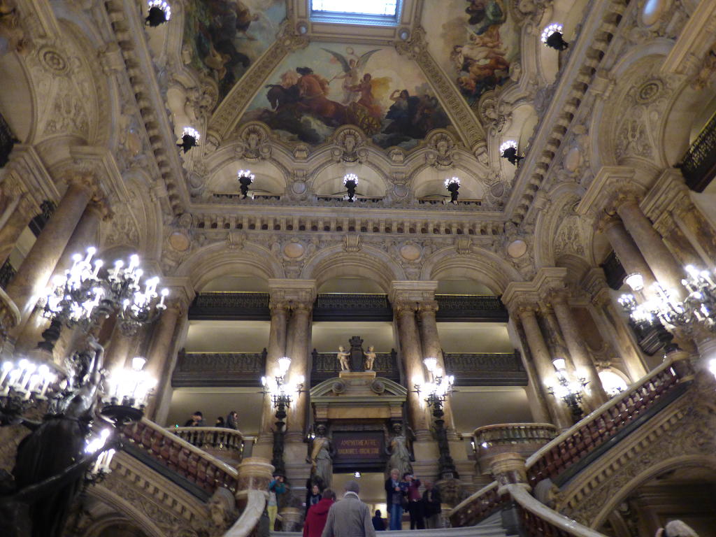 �X���[�N�ێR�̐��E