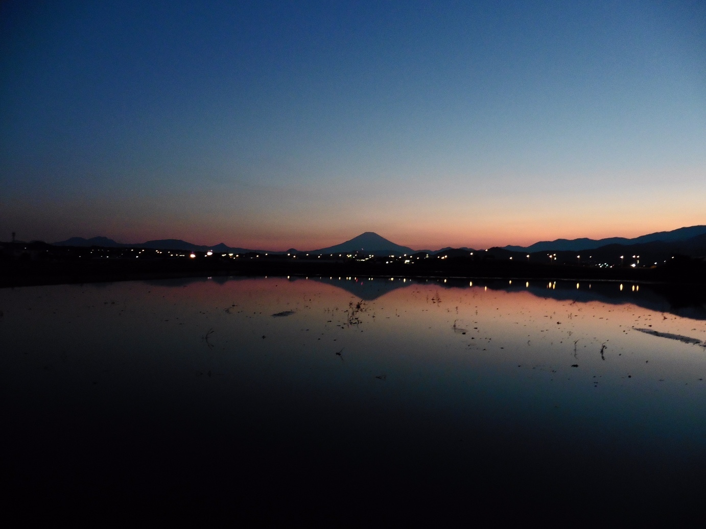 �X���[�N�ێR�̐��E