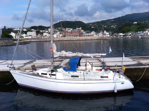 ���ˎs���b�g����EBA-NYU YACHT CLUB�E����