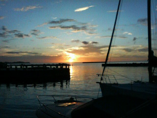 ���ˎs���b�g����EBA-NYU YACHT CLUB�E����