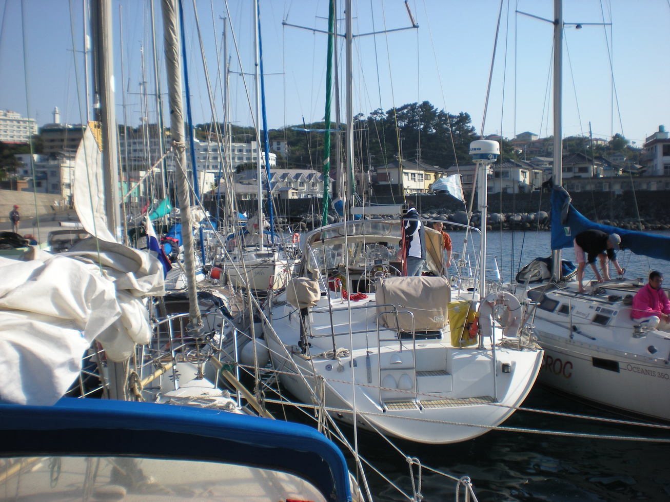 ˎsbgEBA-NYU YACHT CLUBE