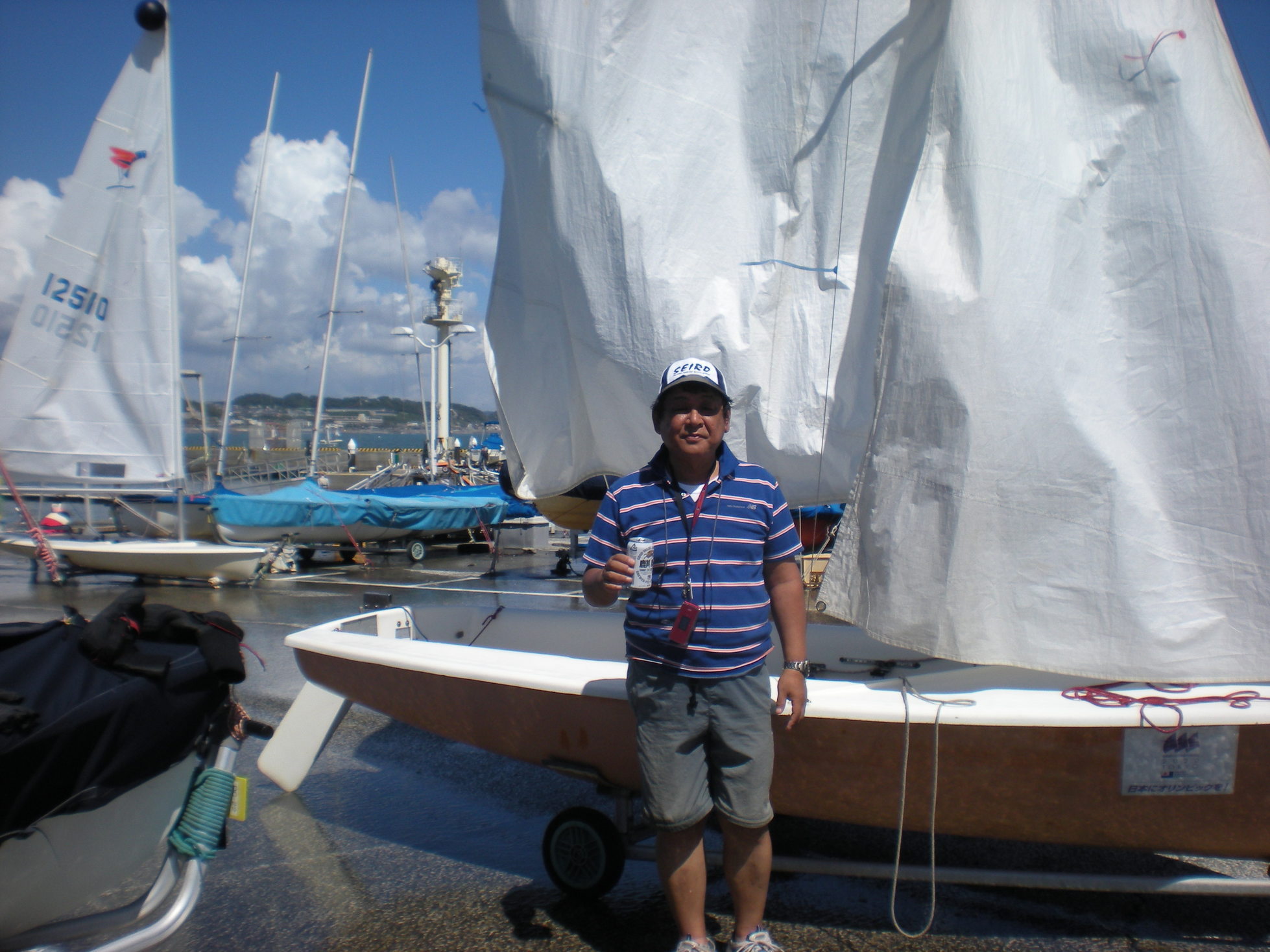 ���ˎs���b�g����EBA-NYU YACHT CLUB�E����