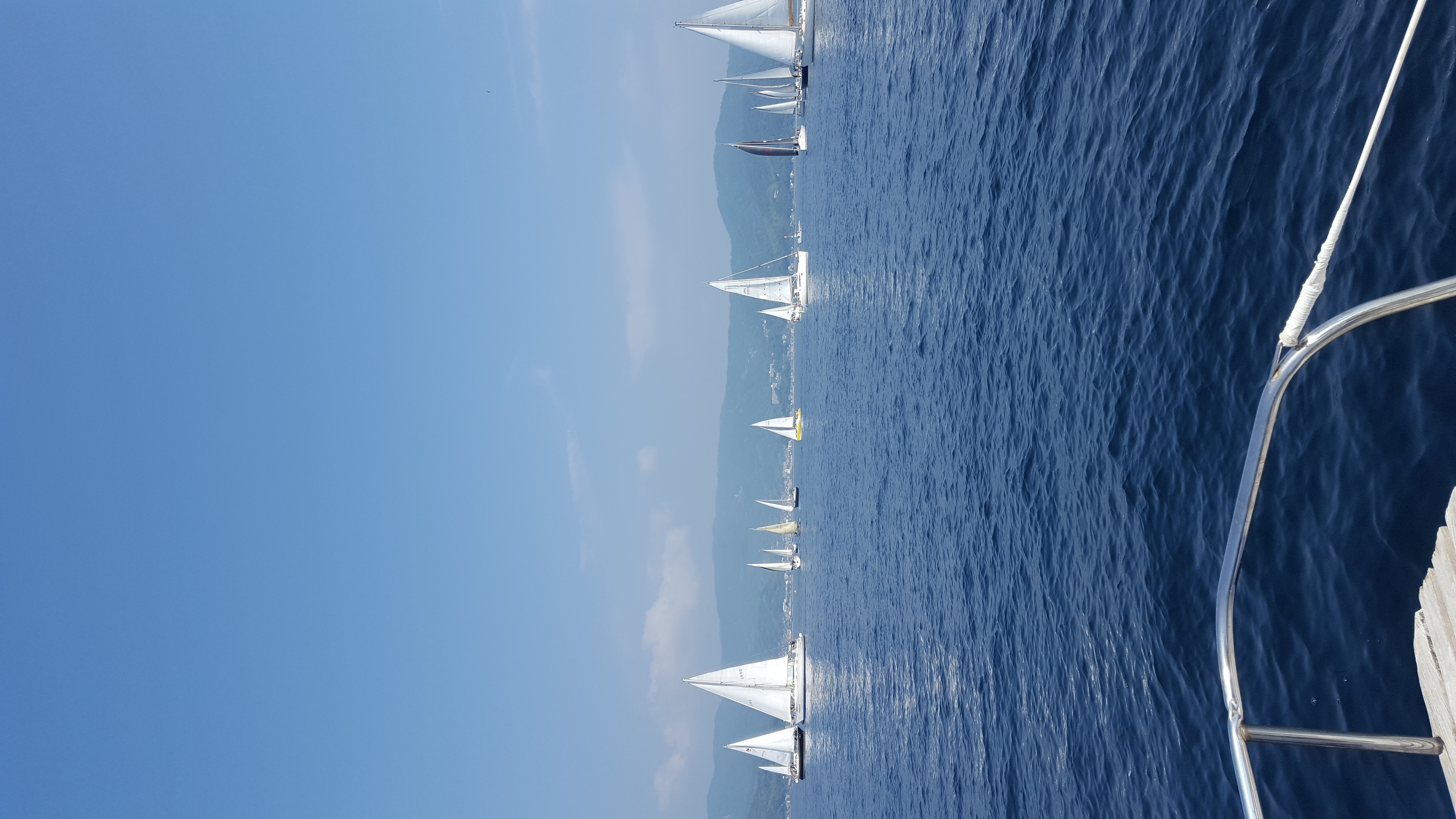 ���ˎs���b�g����EBA-NYU YACHT CLUB�E����