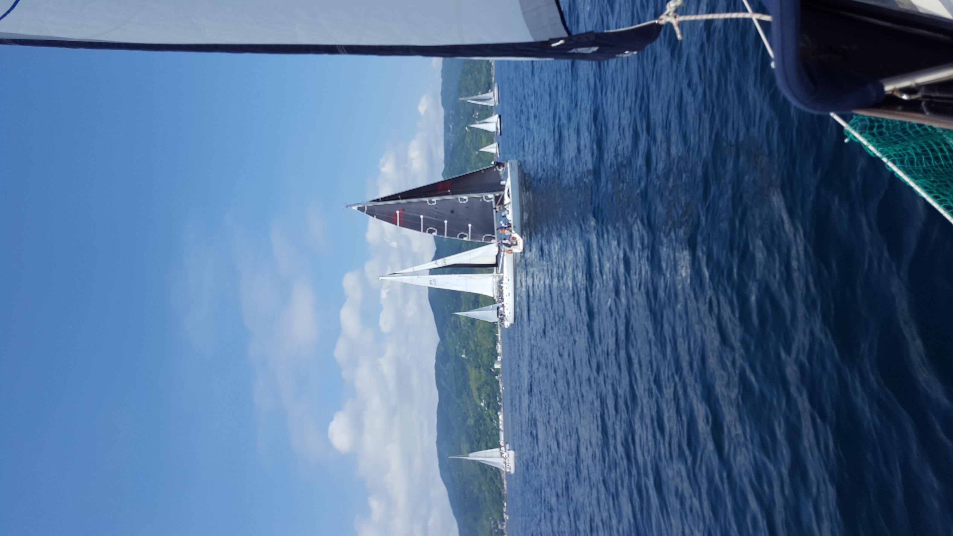 ���ˎs���b�g����EBA-NYU YACHT CLUB�E����