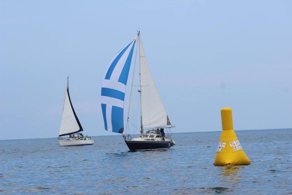 ���ˎs���b�g����EBA-NYU YACHT CLUB�E����
