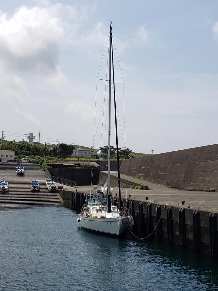 ���ˎs���b�g����EBA-NYU YACHT CLUB�E����