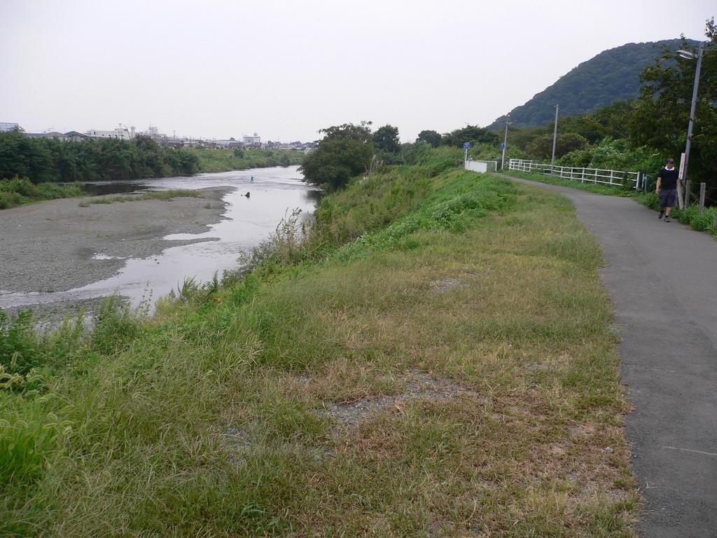 �������A��蓹�A�܂�蓹