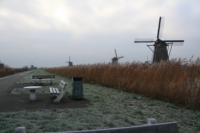 �������A��蓹�A�܂�蓹