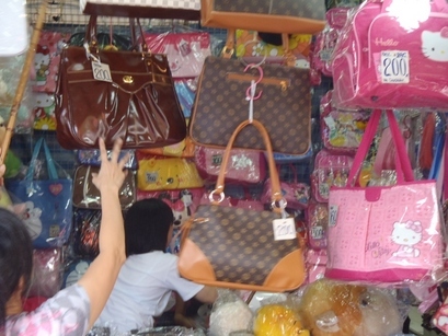 �������A��蓹�A�܂�蓹