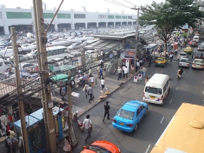 �������A��蓹�A�܂�蓹