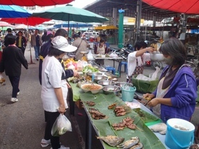 �������A��蓹�A�܂�蓹