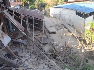 �������A��蓹�A�܂�蓹