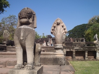 �������A��蓹�A�܂�蓹