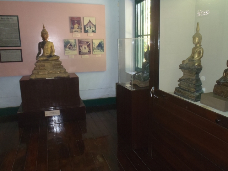 �������A��蓹�A�܂�蓹