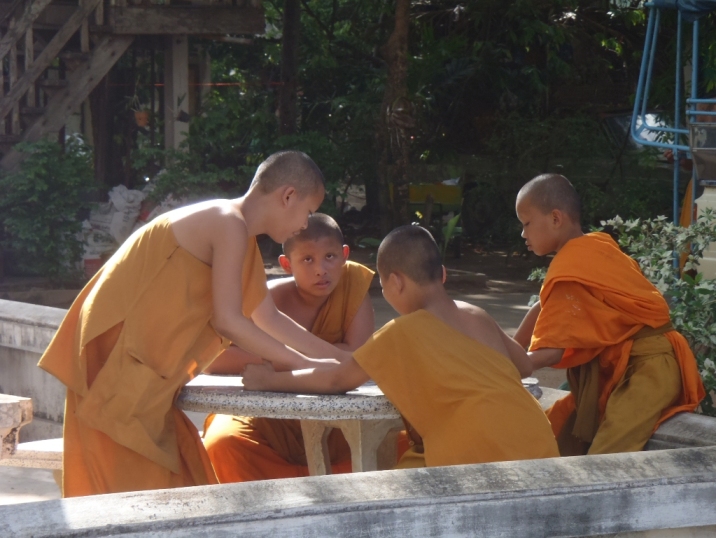 �������A��蓹�A�܂�蓹