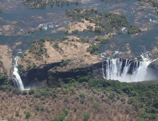 �������A��蓹�A�܂�蓹