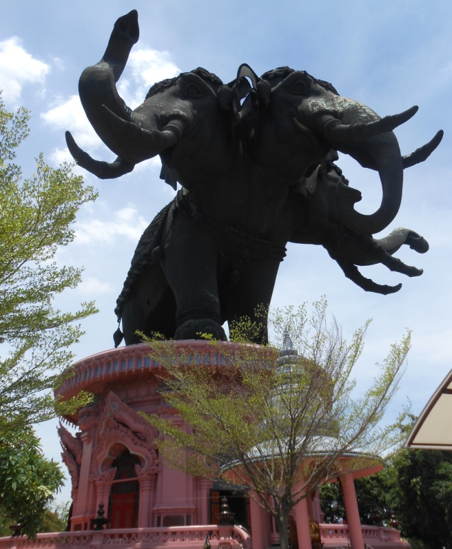 �������A��蓹�A�܂�蓹