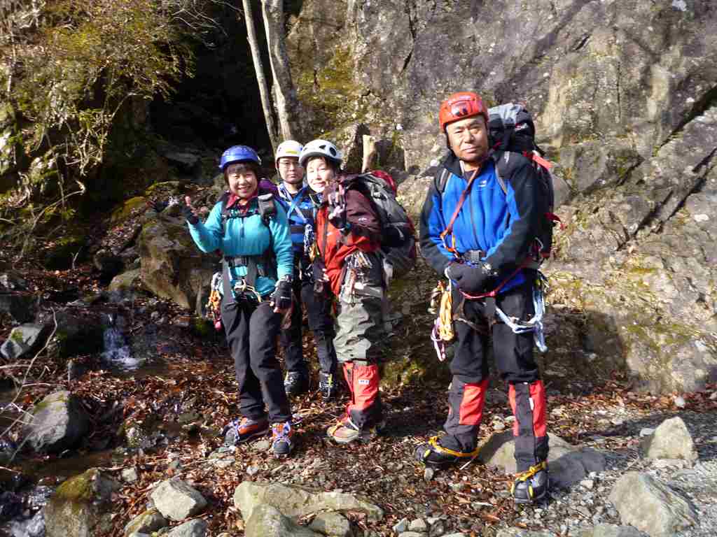 �m�d�s�R�x��h�g�`�k�t�h