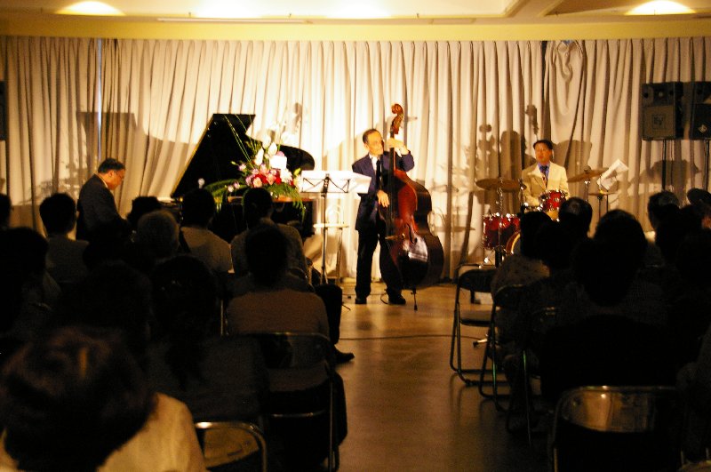 �V���N�}�y�c at Home