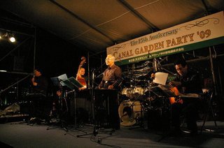 �V���N�}�y�c at Home