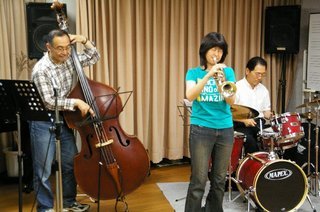 �V���N�}�y�c at Home