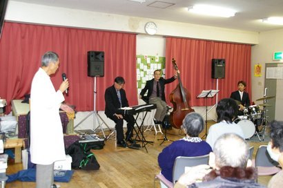 �V���N�}�y�c at Home