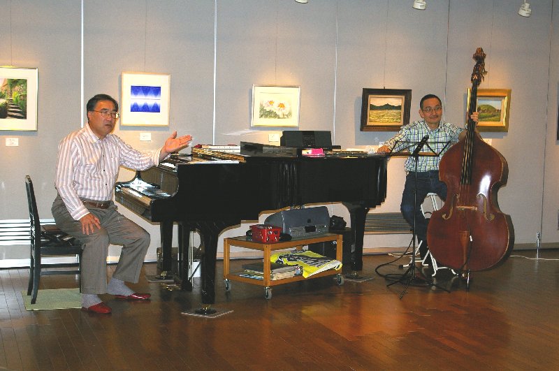 �V���N�}�y�c at Home