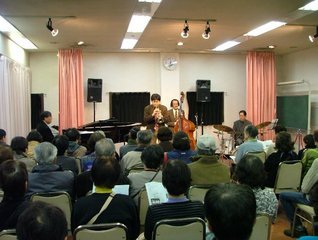 �V���N�}�y�c at Home