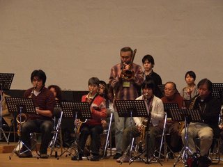 �V���N�}�y�c at Home