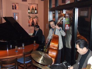 �V���N�}�y�c at Home