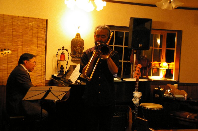 �V���N�}�y�c at Home