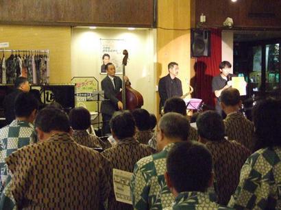 �V���N�}�y�c at Home