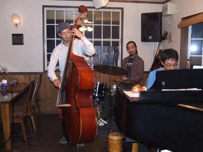 �V���N�}�y�c at Home