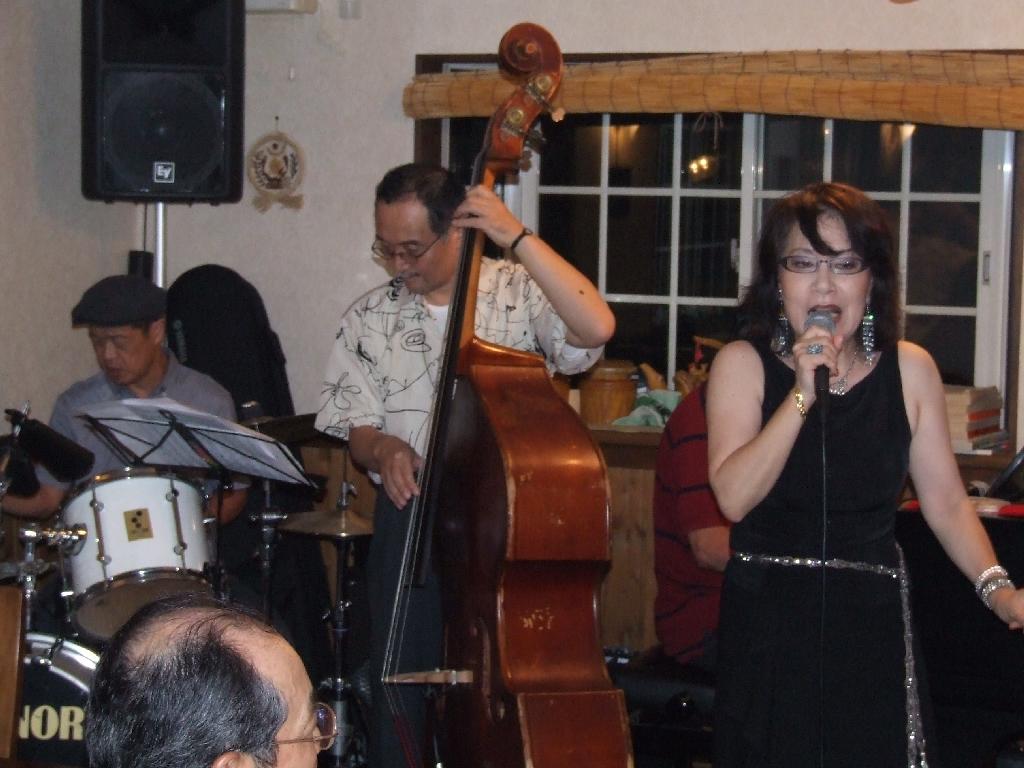 �V���N�}�y�c at Home