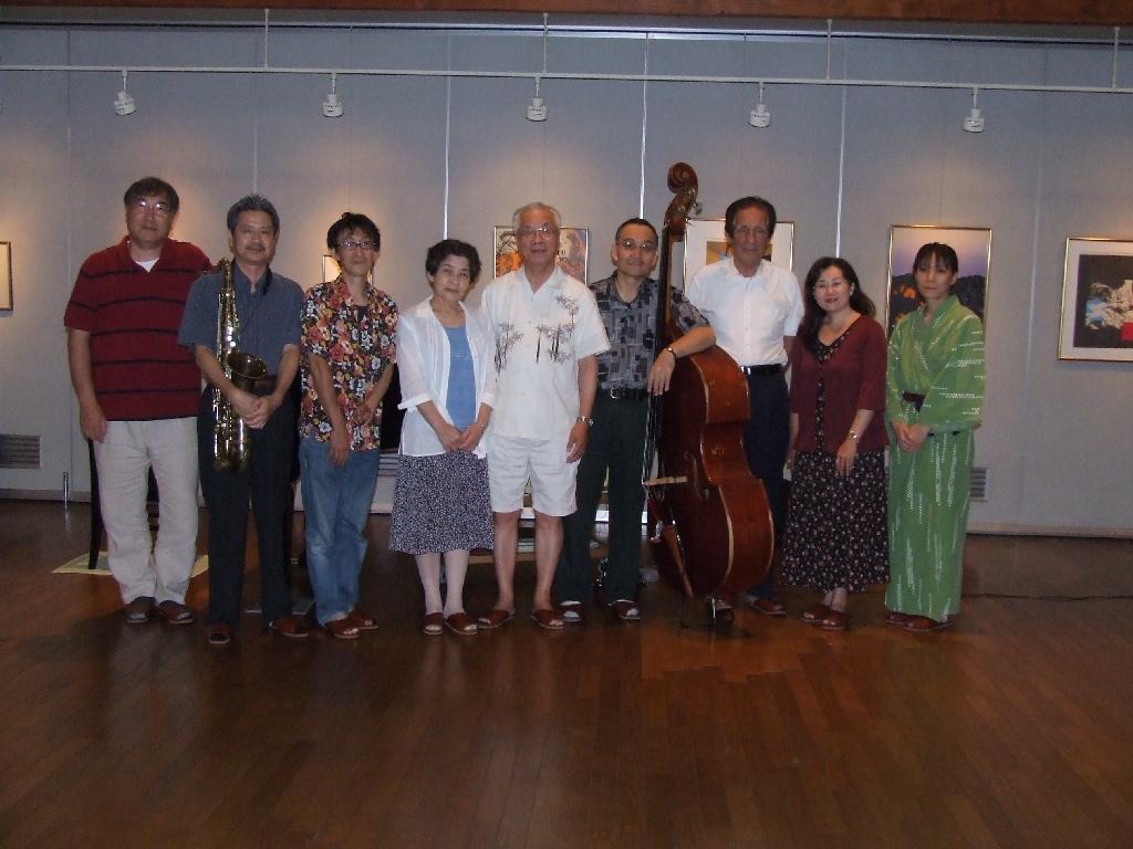 �V���N�}�y�c at Home