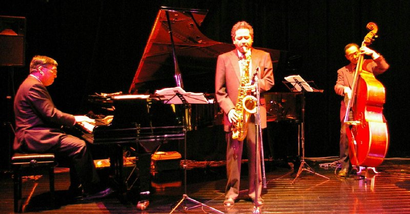 �V���N�}�y�c at Home