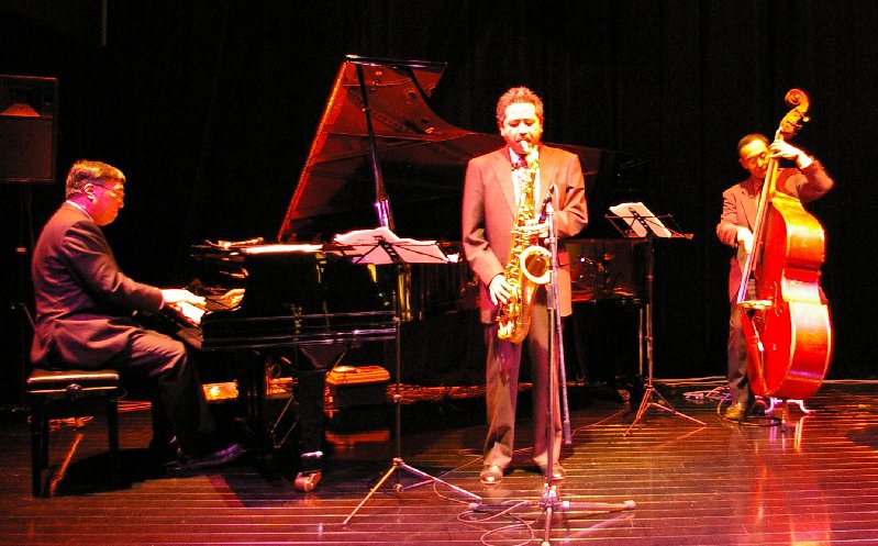 �V���N�}�y�c at Home