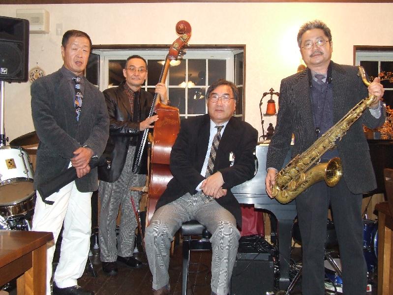 �V���N�}�y�c at Home