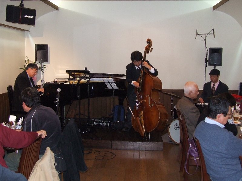 �V���N�}�y�c at Home