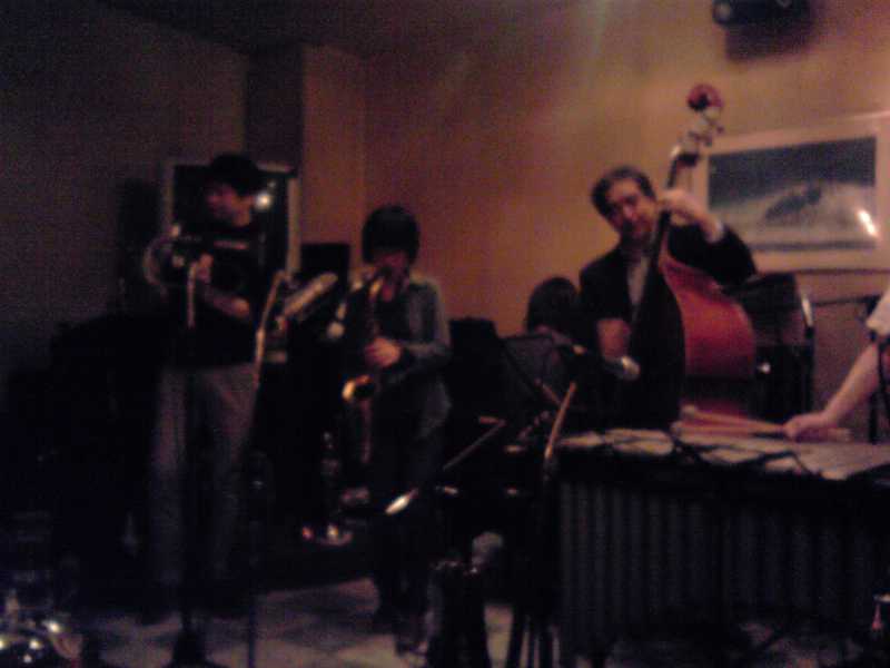 �V���N�}�y�c at Home