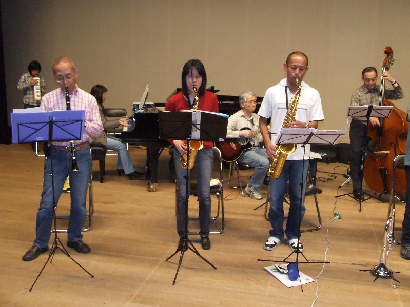 �V���N�}�y�c at Home