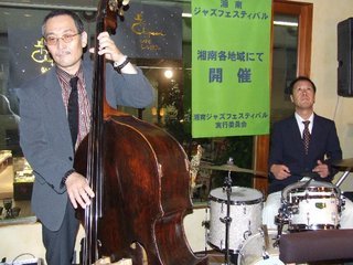 �V���N�}�y�c at Home