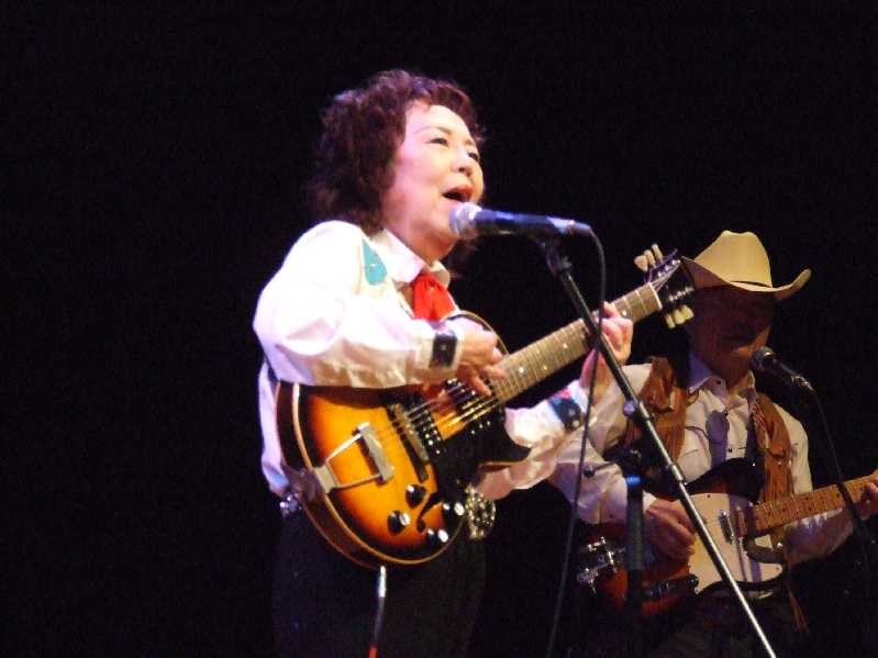 �V���N�}�y�c at Home