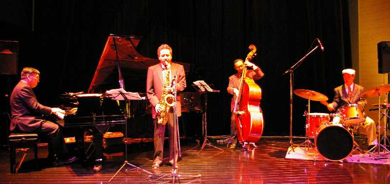 �V���N�}�y�c at Home