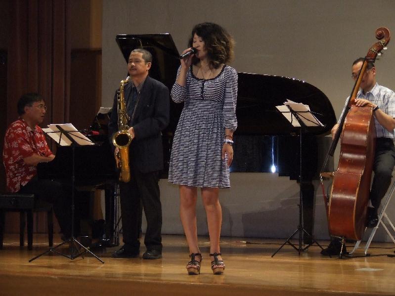 �V���N�}�y�c at Home