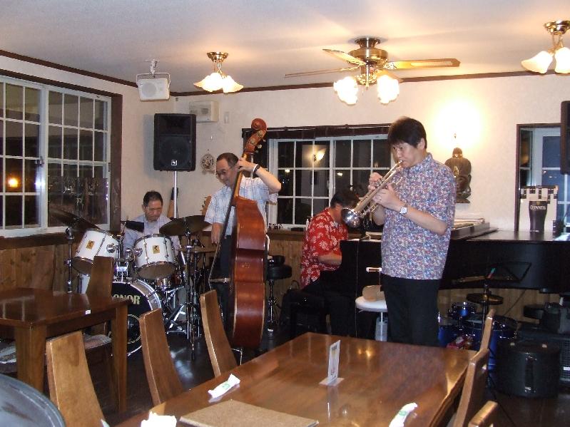 �V���N�}�y�c at Home