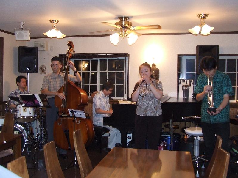 �V���N�}�y�c at Home