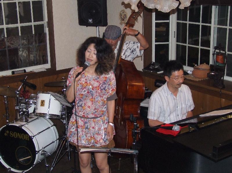 �V���N�}�y�c at Home